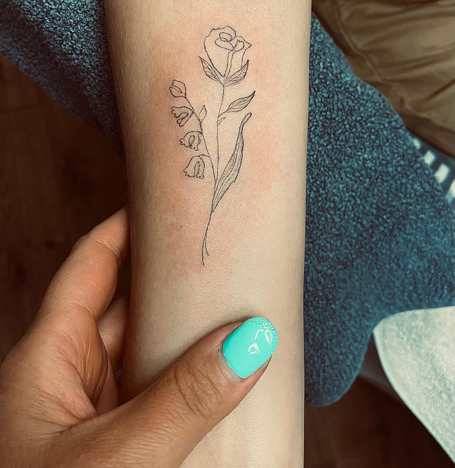 Fineline Tattoo